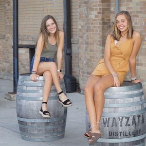 Meet your Posher, Avery